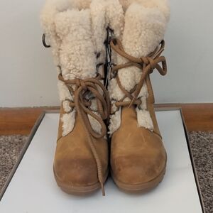 Sorel Tan and Cream Winter Boots